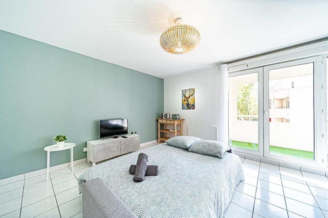 Appartement Cosy Avec Balcony And Garage-Charpennes Villeurbanne Exterior photo