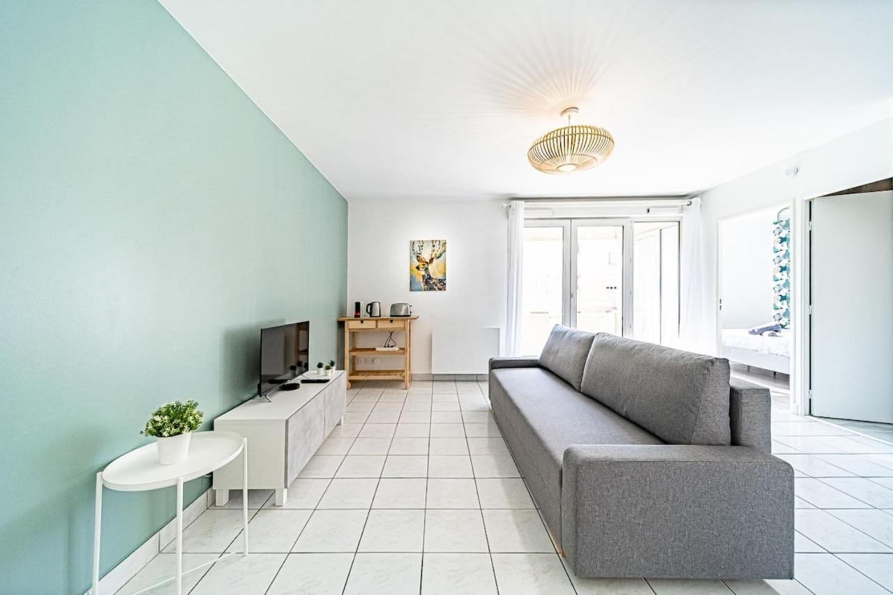Appartement Cosy Avec Balcony And Garage-Charpennes Villeurbanne Exterior photo