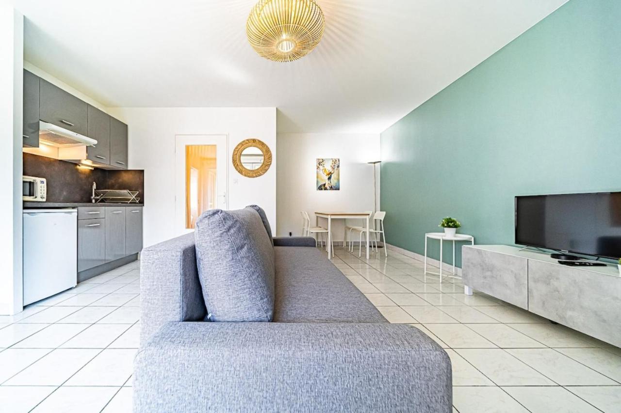 Appartement Cosy Avec Balcony And Garage-Charpennes Villeurbanne Exterior photo
